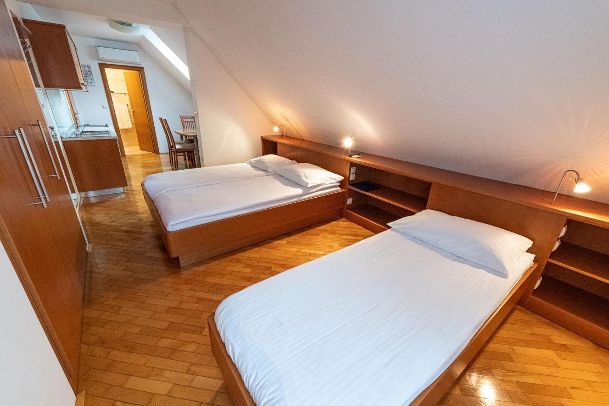Straza Apartmaji In Sobe Ramar מראה חיצוני תמונה